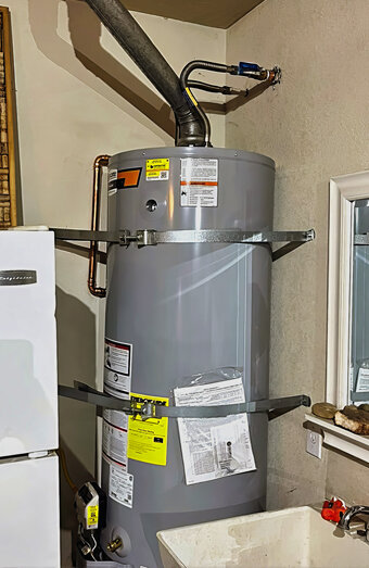 https://rossmoynehotwater.com.au/uploads/2025/06/electric-hot-water-system-58767.jpg