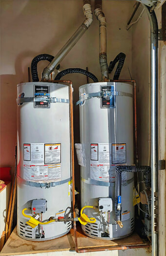 https://rossmoynehotwater.com.au/uploads/2025/06/gas-hot-water-system-93779.jpg