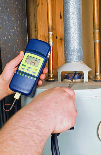 https://rossmoynehotwater.com.au/uploads/2025/06/hot-water-installs-80830.jpg