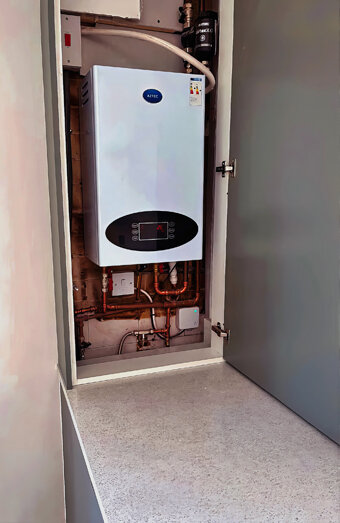 https://rossmoynehotwater.com.au/uploads/2025/06/instant-hot-water-systems-44293.jpg