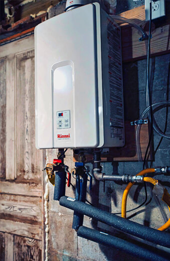 https://rossmoynehotwater.com.au/uploads/2025/06/thermostatic-water-systems-43287.jpg